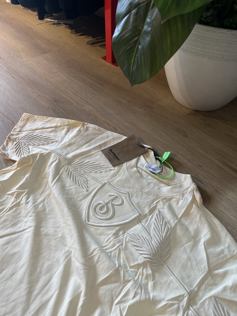 Burberry camiseta blanca
