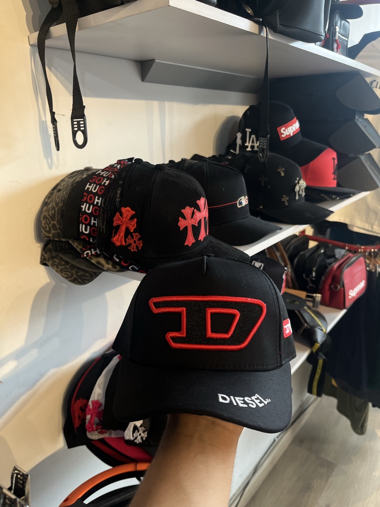 Diesel gorra negra