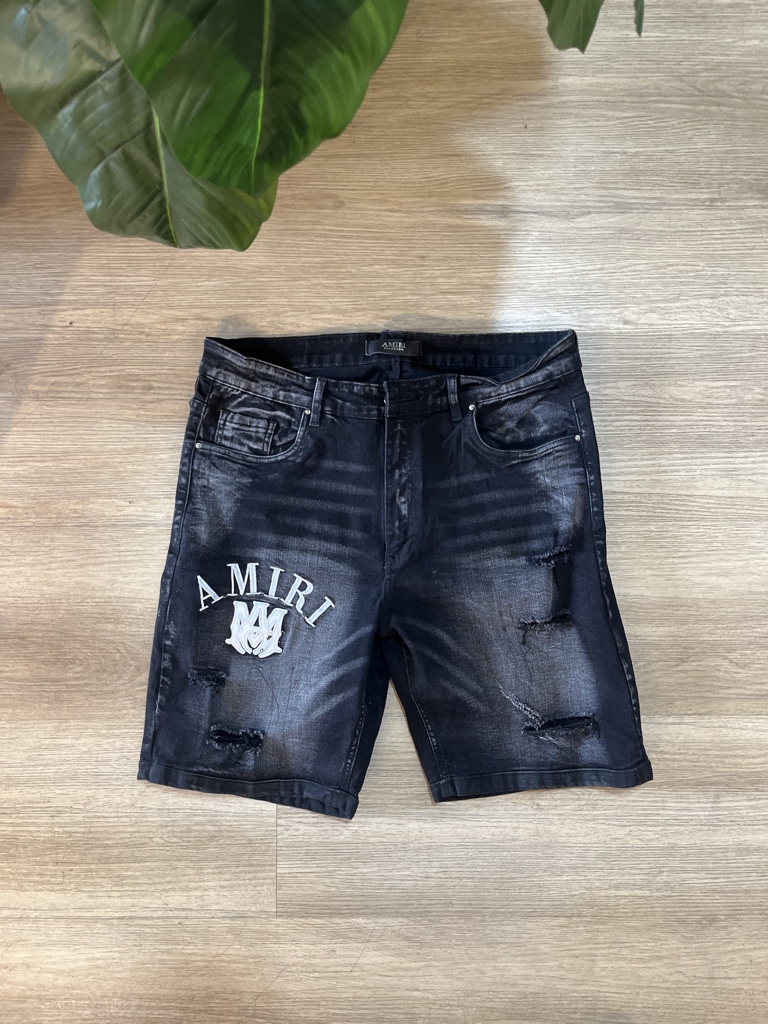 Amiri bermuda negra  B724
