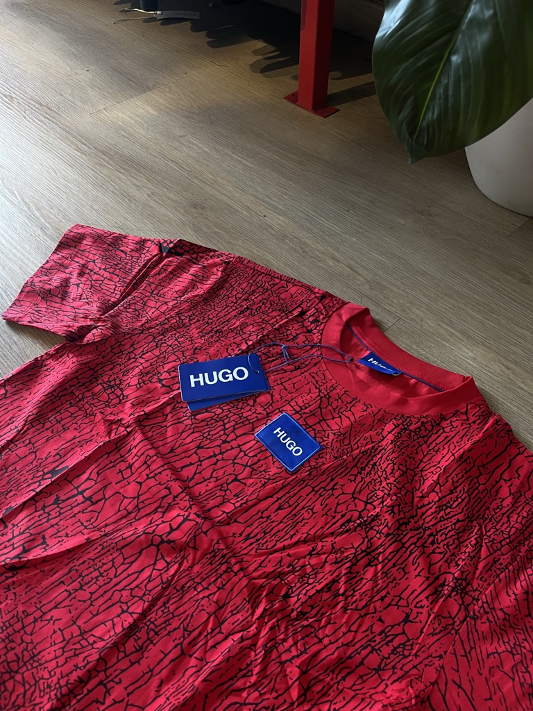HUGO camiseta roja