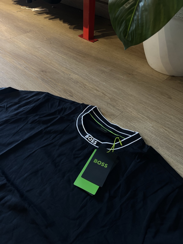 BOSS camiseta negra 03655