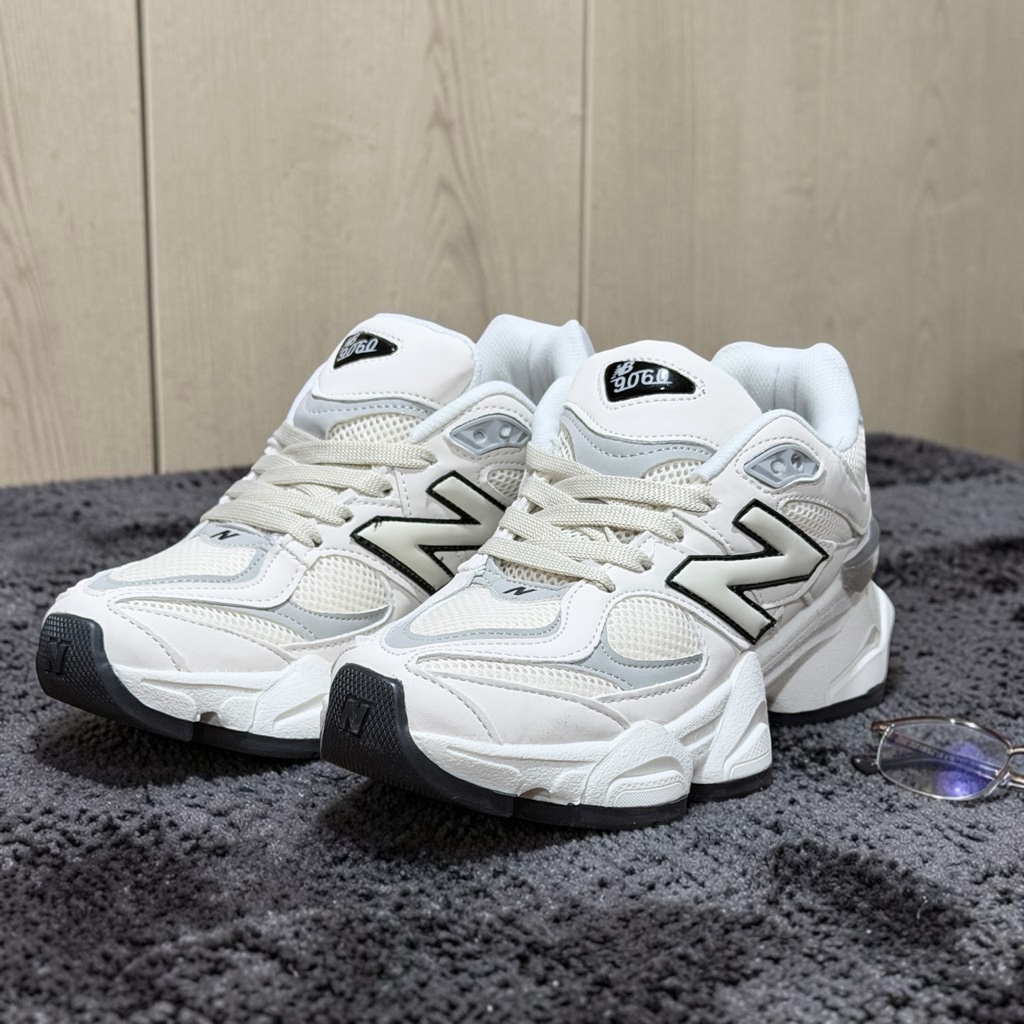 NB 9060 Claro gris