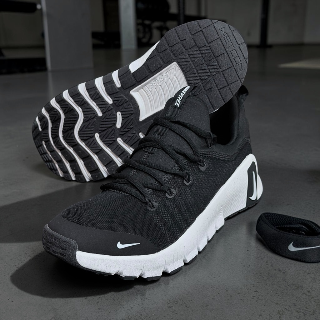 Metcon 6 Negro/Balnco