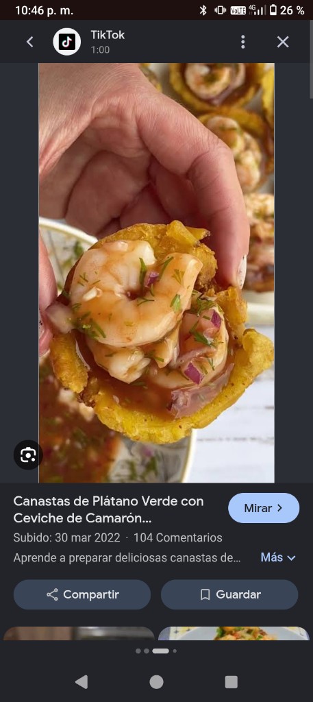 Canasta de platano verde con camarones o carne mexicana