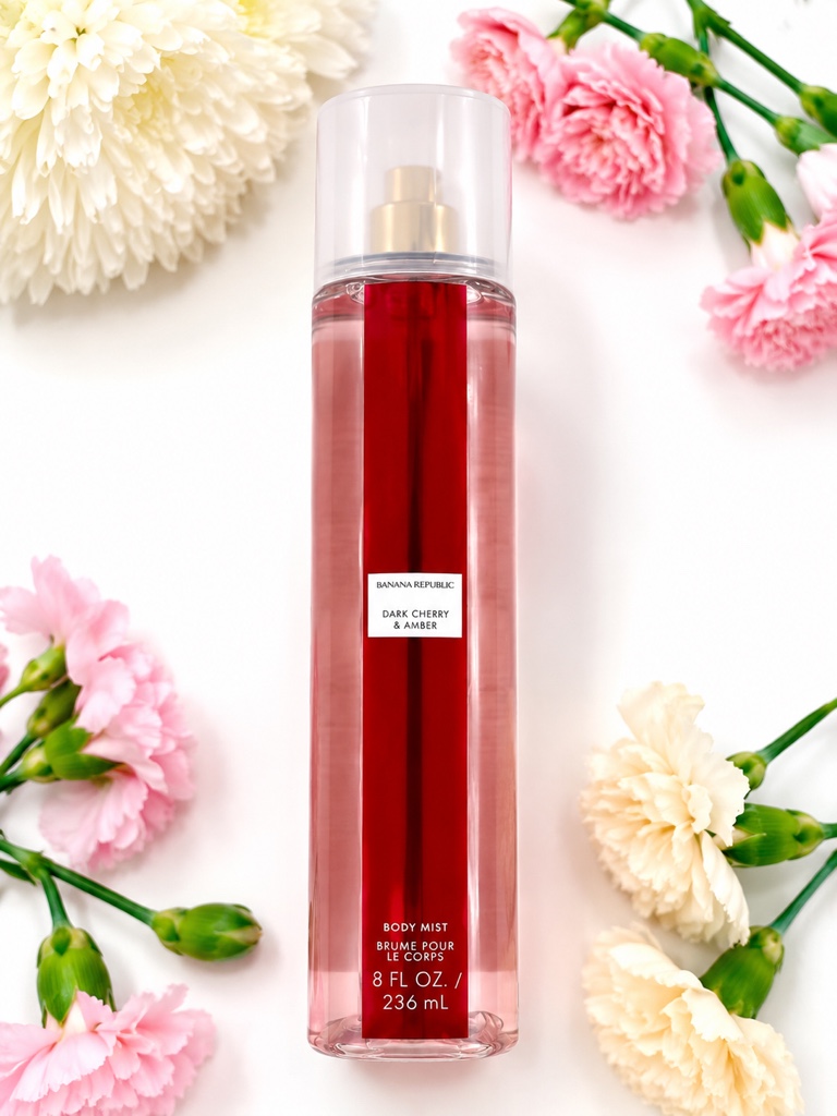 🍒 Banana Republic Dark Cherry & Amber Body Mist – 236 ml