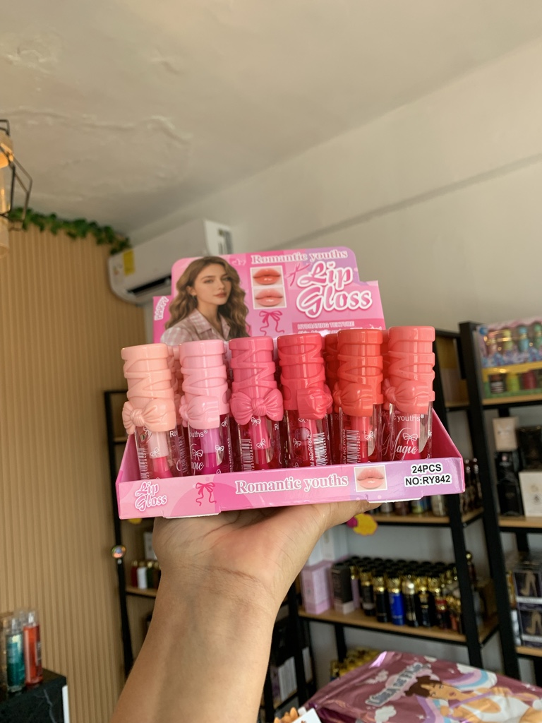 Romantic Youths Lip Gloss rosa