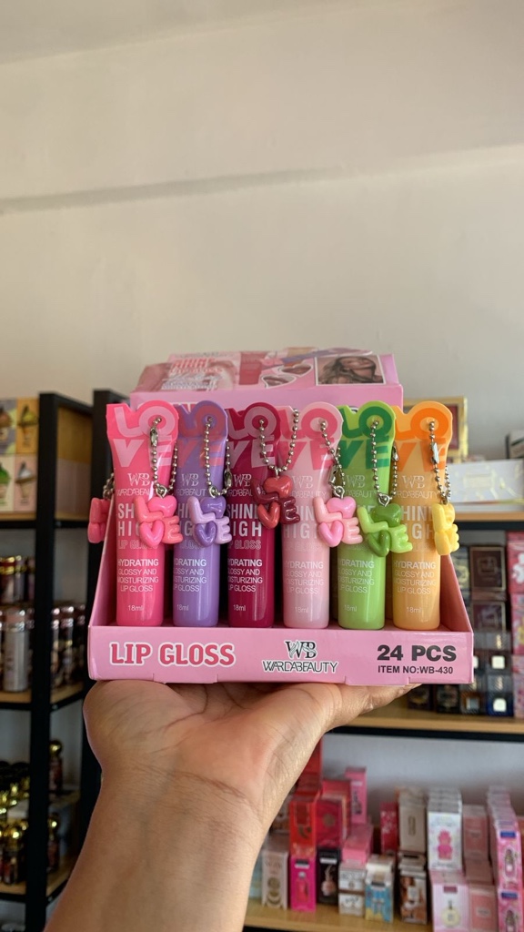 WB Wardafuty lip gloss