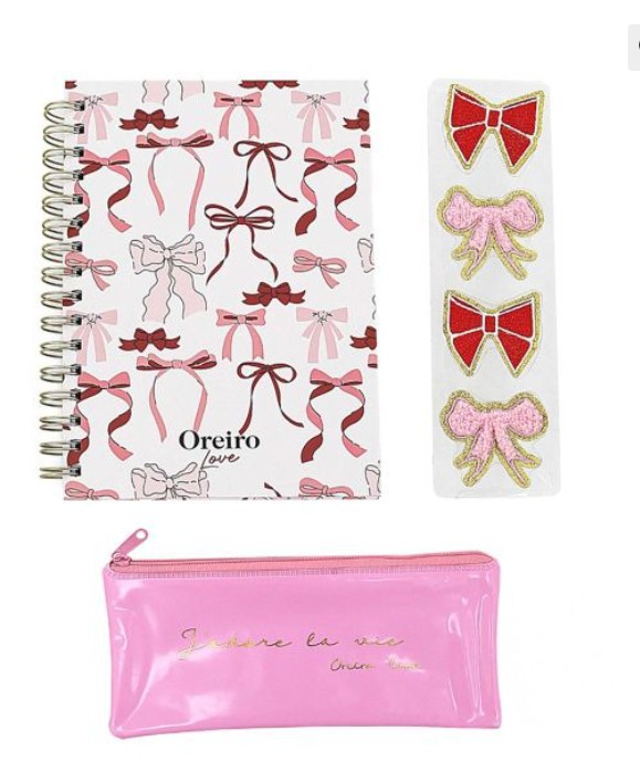 Oreiro Love cuaderno, sticker y cartuchera rosa