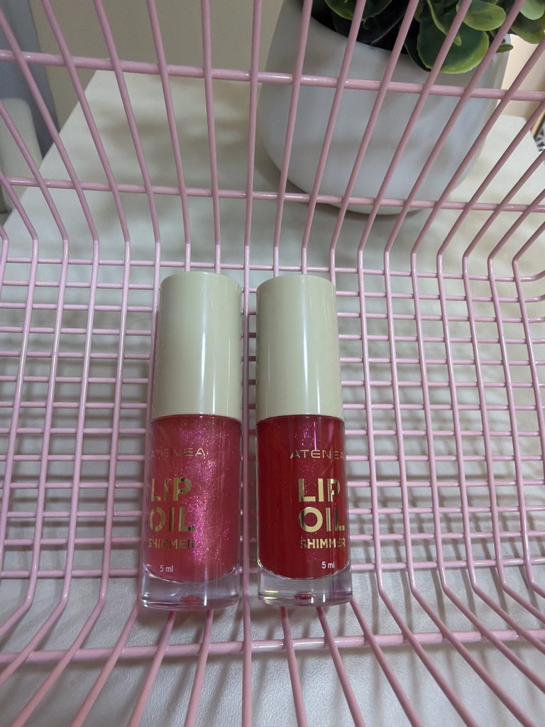 Lip oil chimmer
