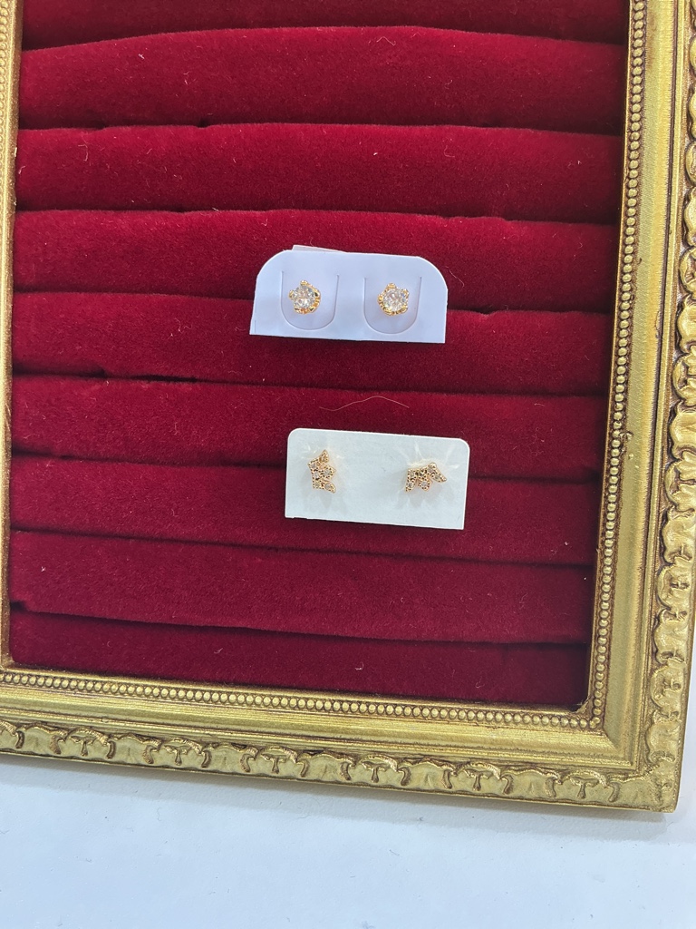 Aretes dorados
