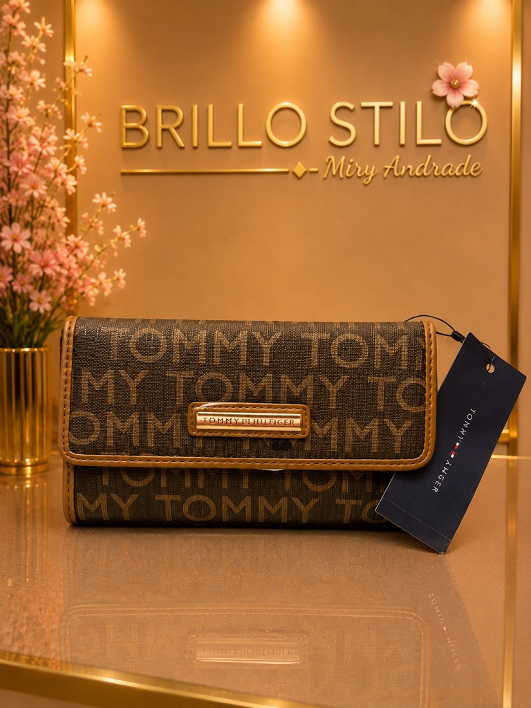 Tommy Hilfiger Signature Logo Flap Wallet Café