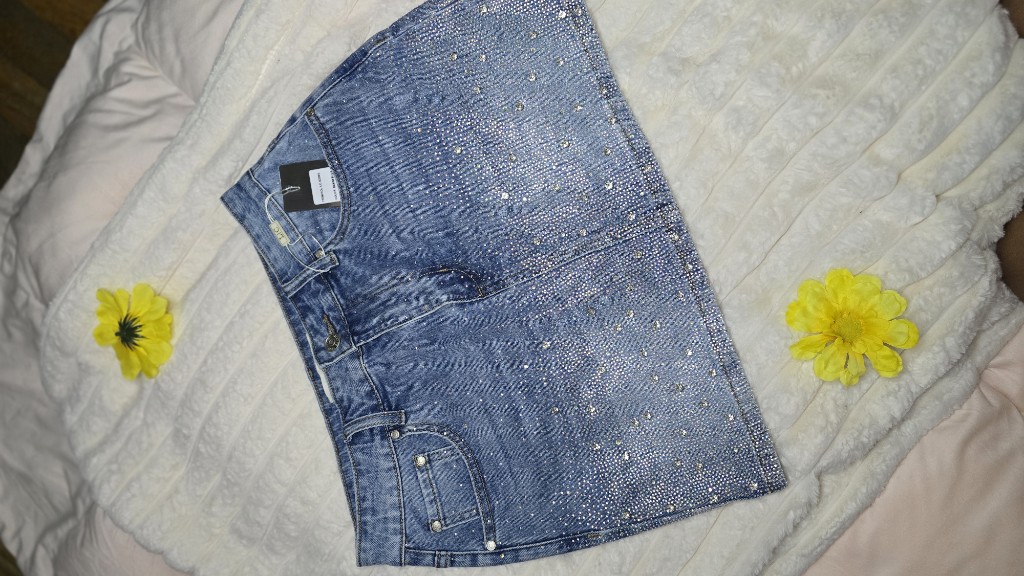 Mini falda jeans con pedrería