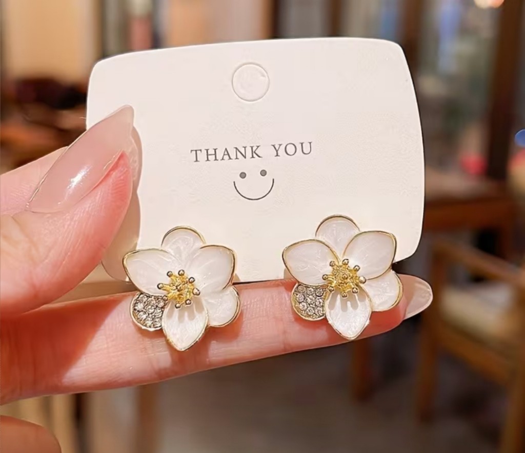 Aros flor blancos velie