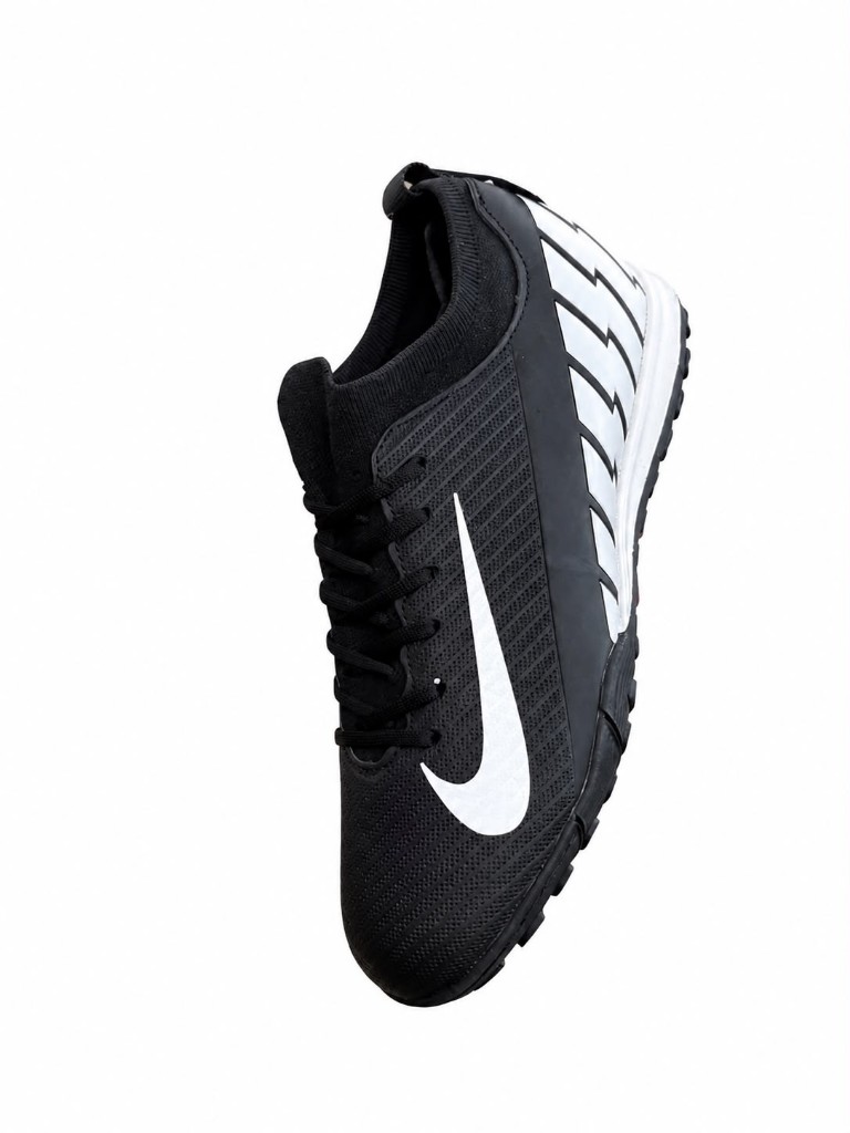 Nike Negras F5