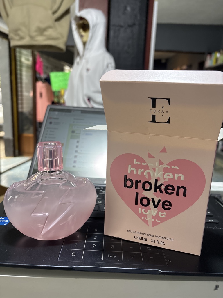 broken love rosa