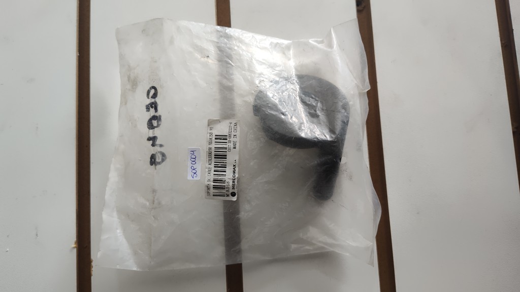 Soporte de cable de acelerador SKUA 150