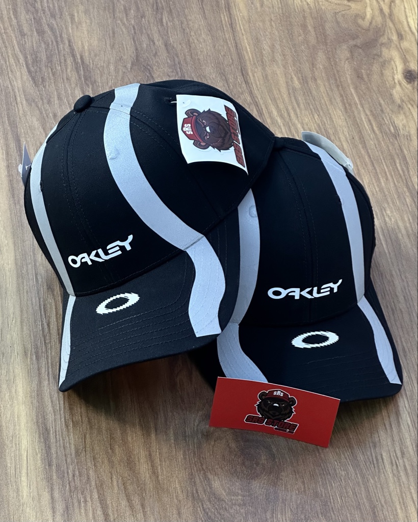 GORRA OAKLEY 02