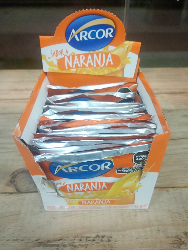 Jugo en sobresArcor naranja