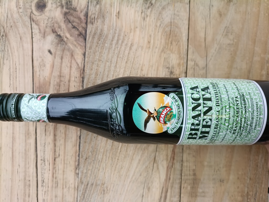 Branca Menta botella