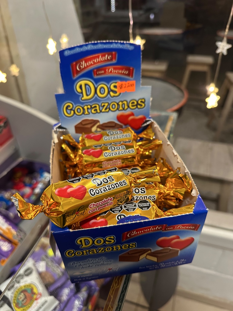 Dos Corazones chocolate con poesía