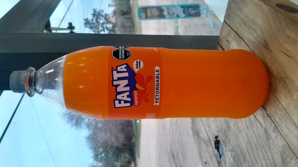 Fanta Naranja Retornable 2L