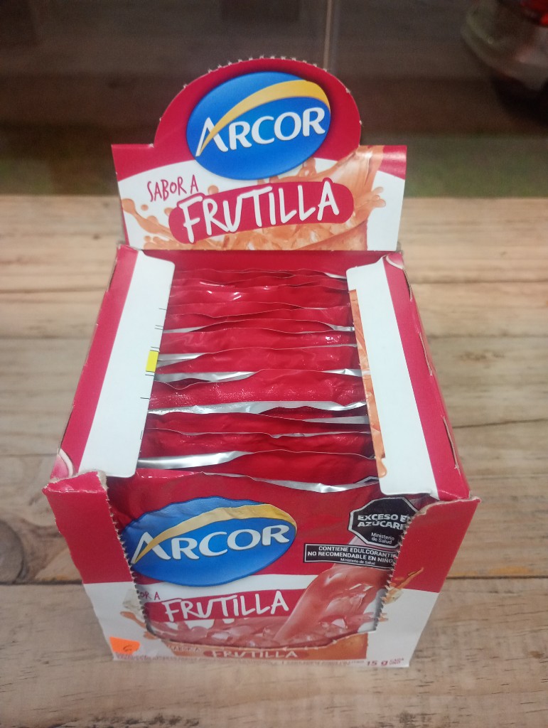 Jugo en sobres Arcor frutilla