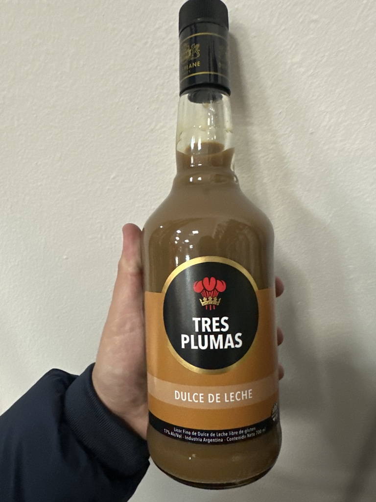 Tres Plumas dulce de leche