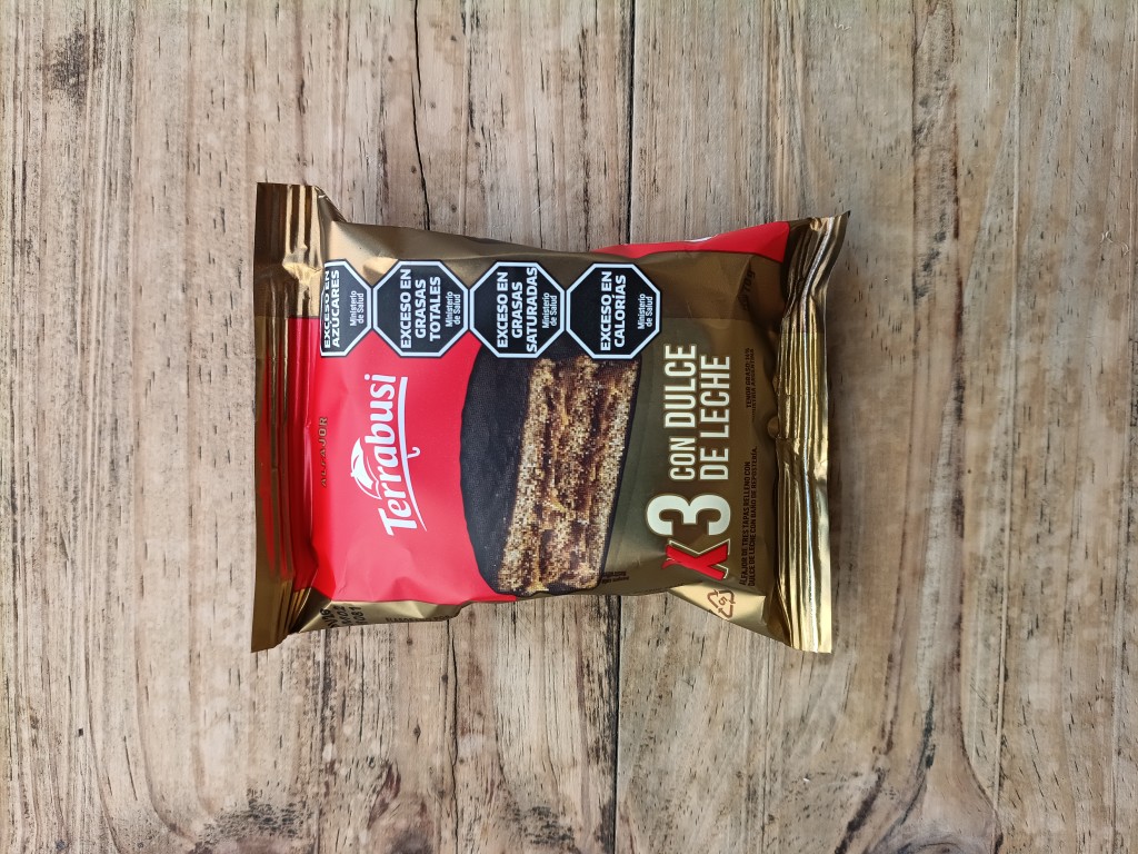 Alfajor Terrabusi con dulce de leche