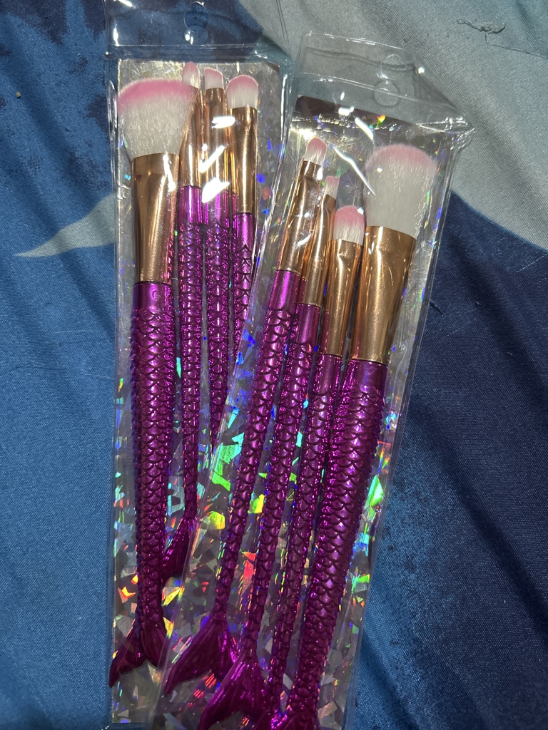 Set de brochas rosa metalico