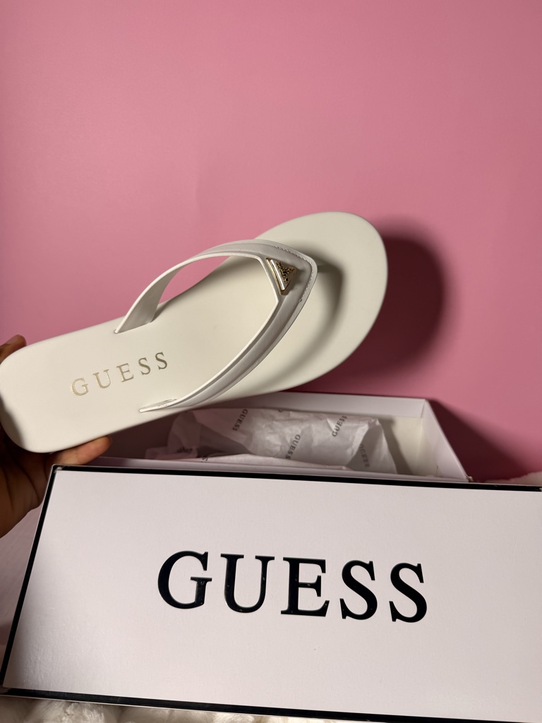 GUESS sandalia blanca