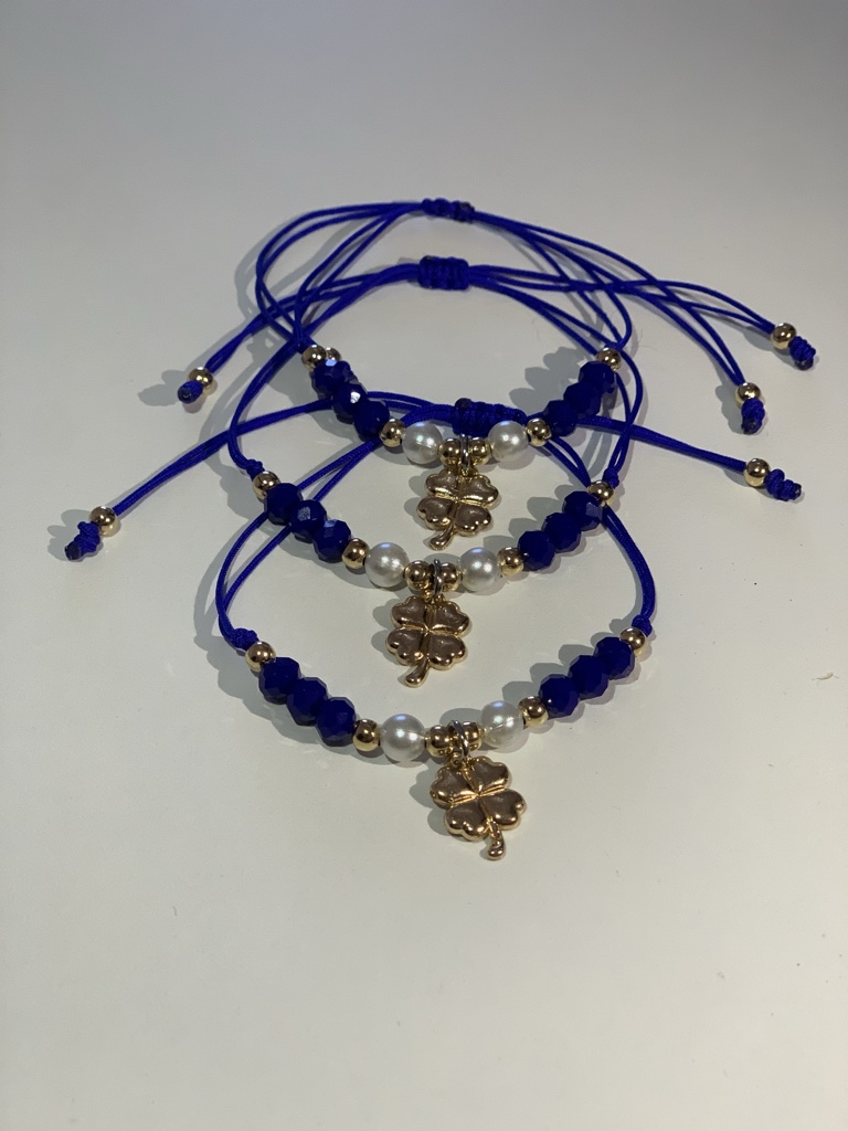Pulsera azul trébol
