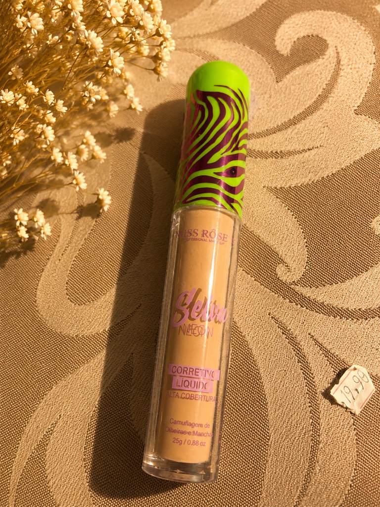 Miss Rôse Selena Neón corrector líquido