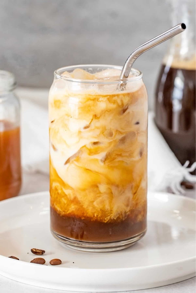 Latte Caramelo Expresó Con Crema de Maní
