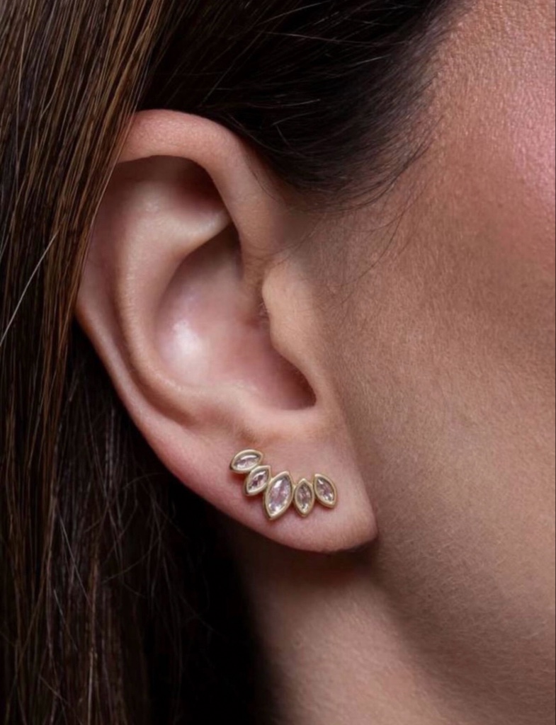 Ear cuff dourada folhinha Semijoia