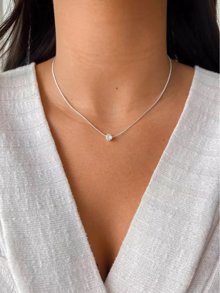 Ponto de luz moissanite + prata 925