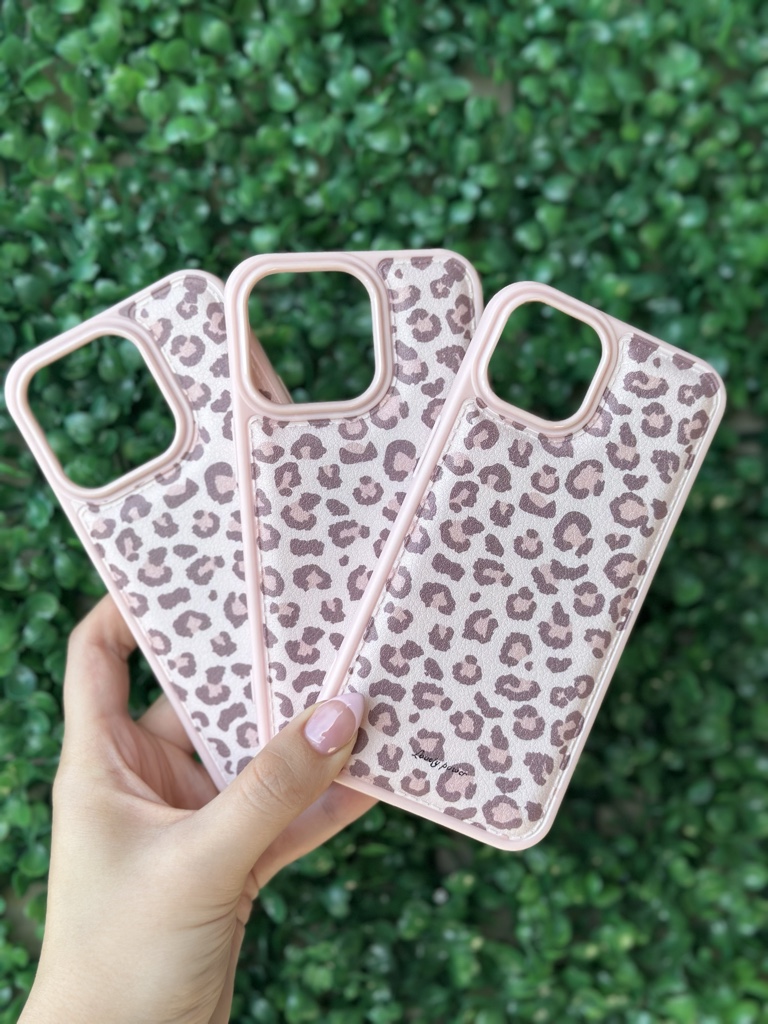 Funda rosa animal print