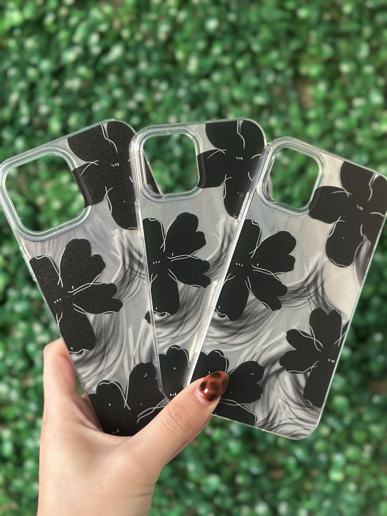 Funda flores negras