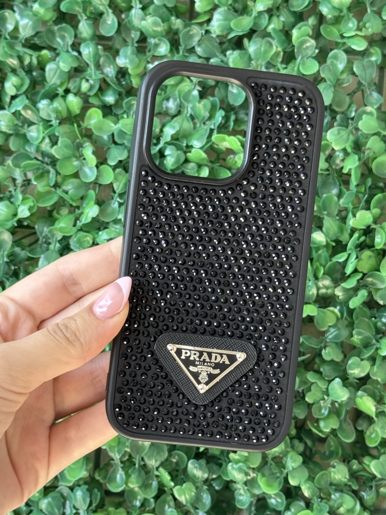 Funda prada negra con strass