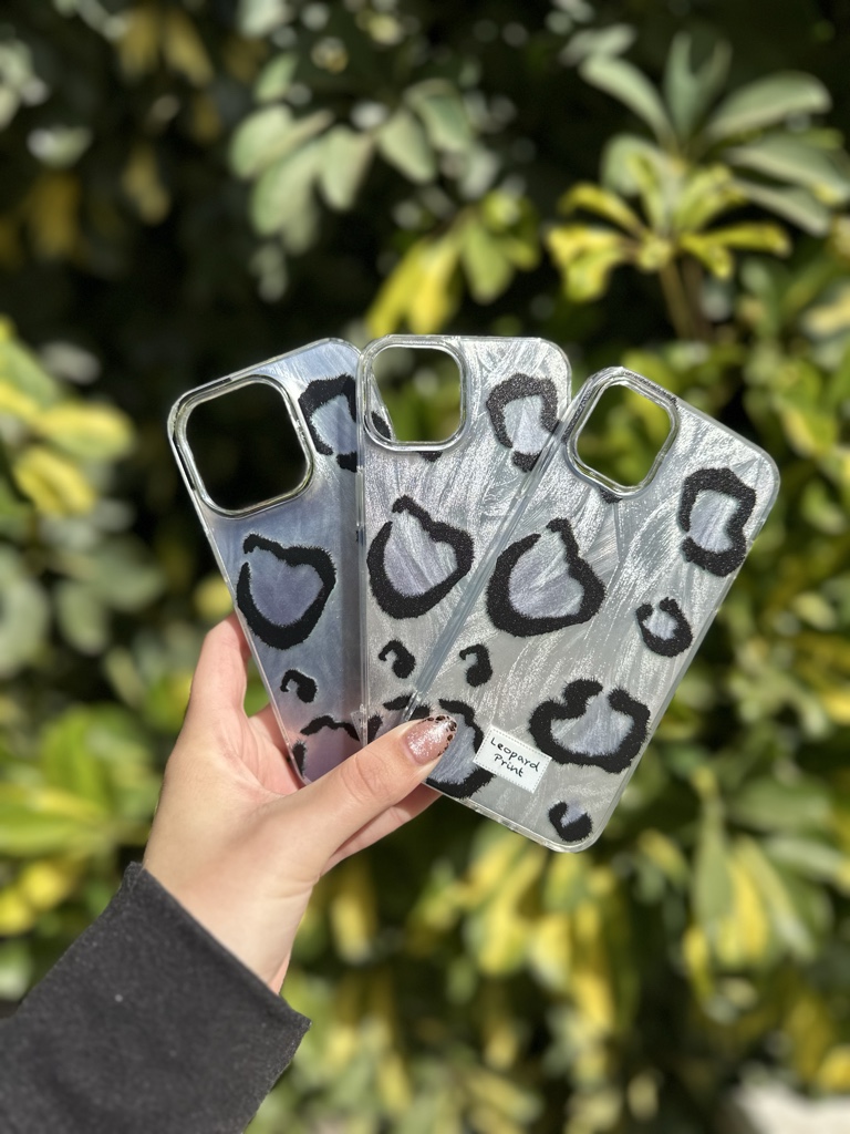 Funda leopardo plateada