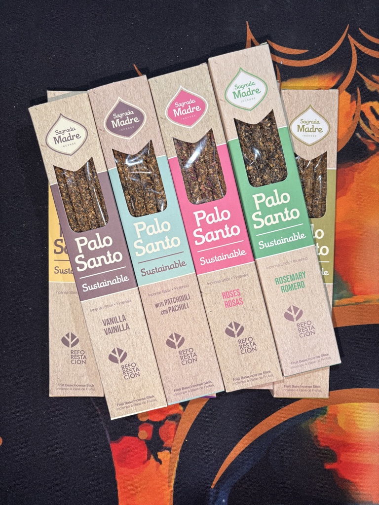 Sagrada Madre Palo Santo sostenible