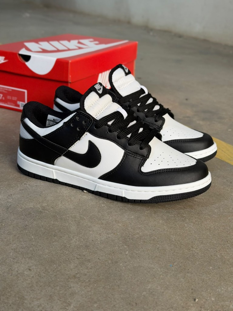 NIKE SB panda 🐼