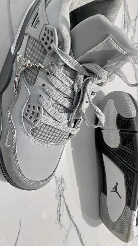 Jordan 4 retro gris ceniza, granizado