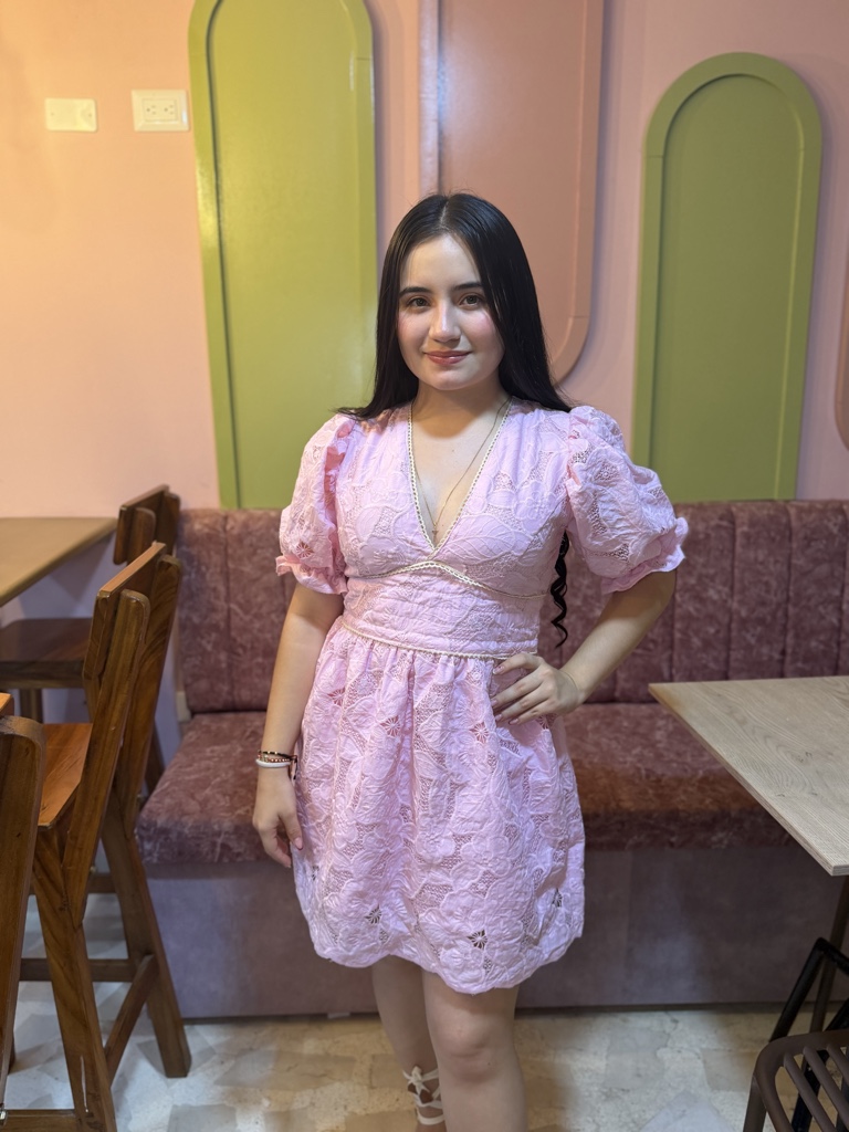 Vestido rosa manga corta