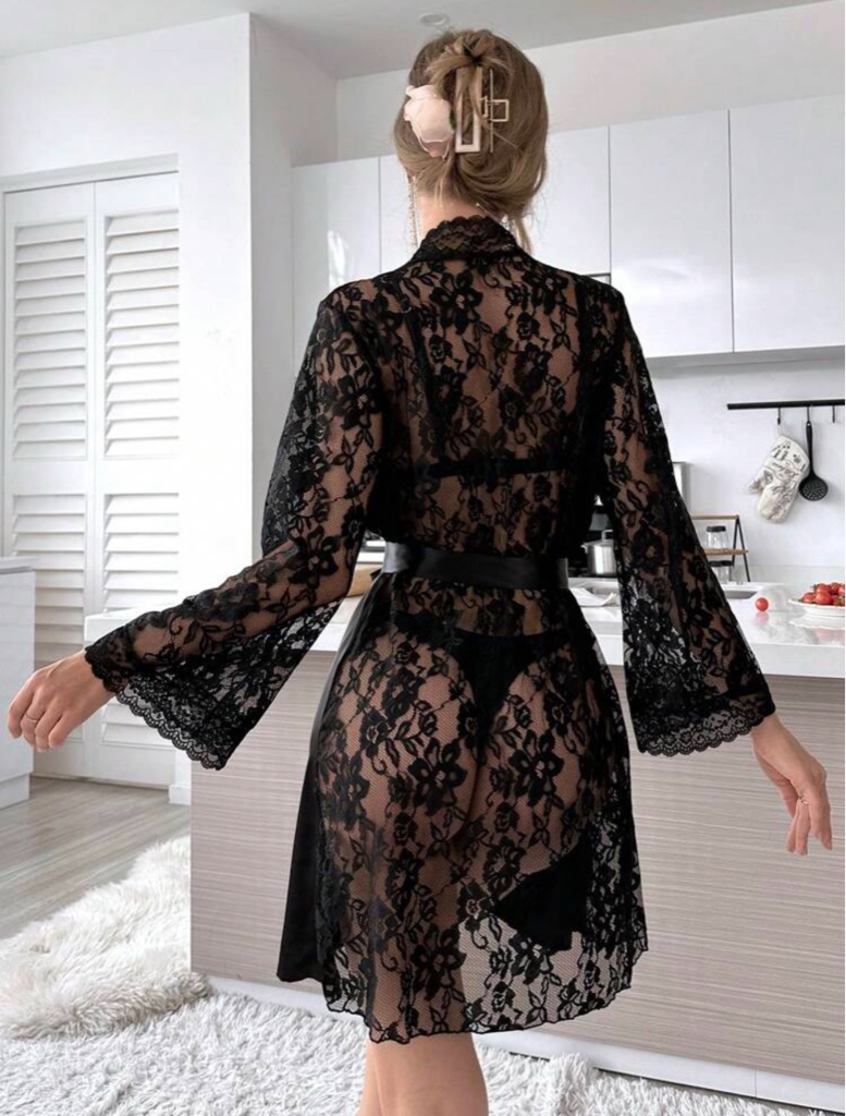 Robe Noir Imperial