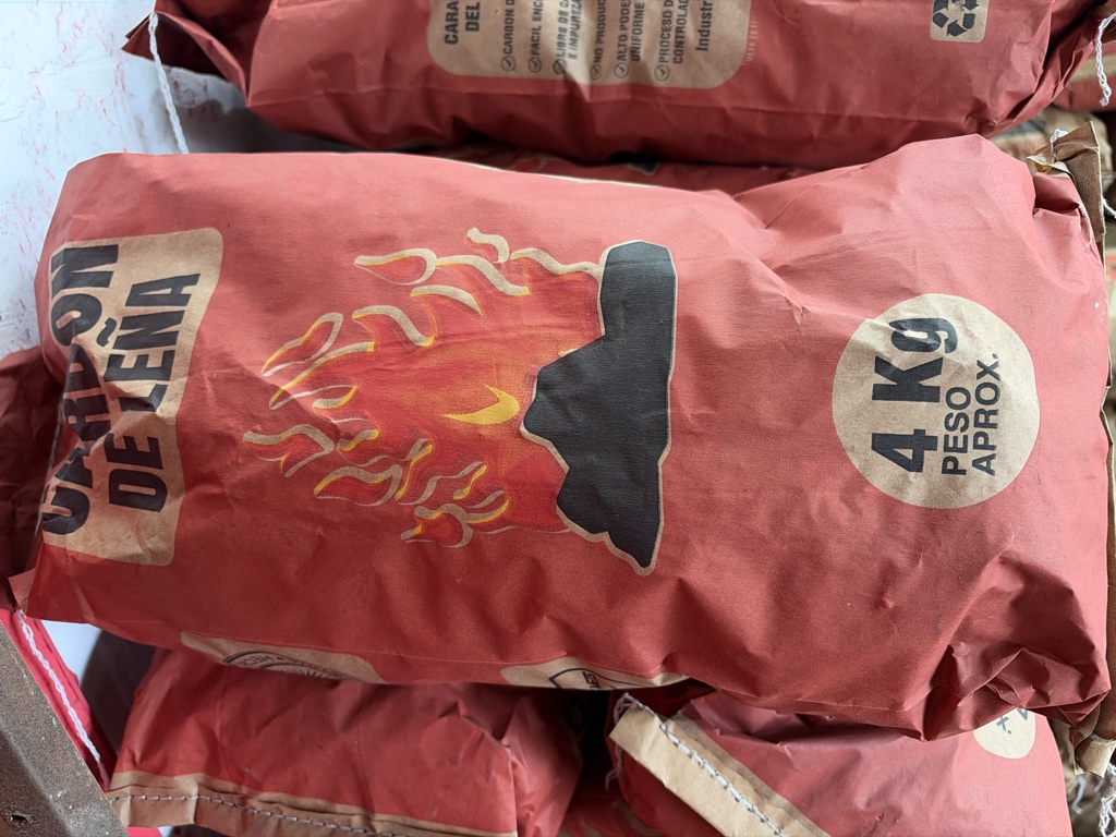 Carbón vegetal 4 kg