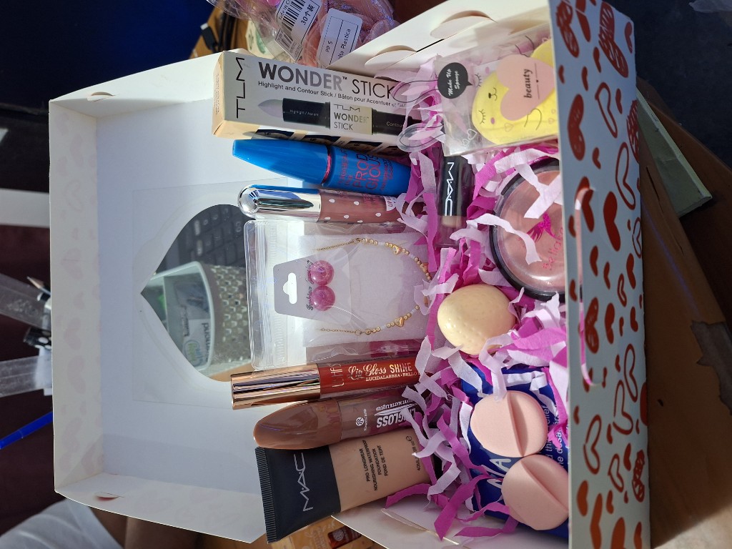 Caja sorpresa REGALOS PERSONALIZADOS
