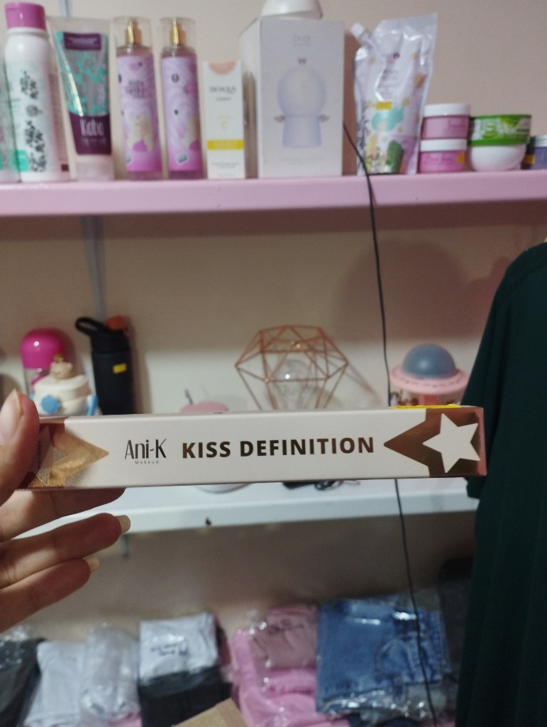 Ani-K Delineador de labios