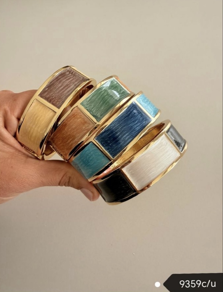 Pulsera multicolor dorada
