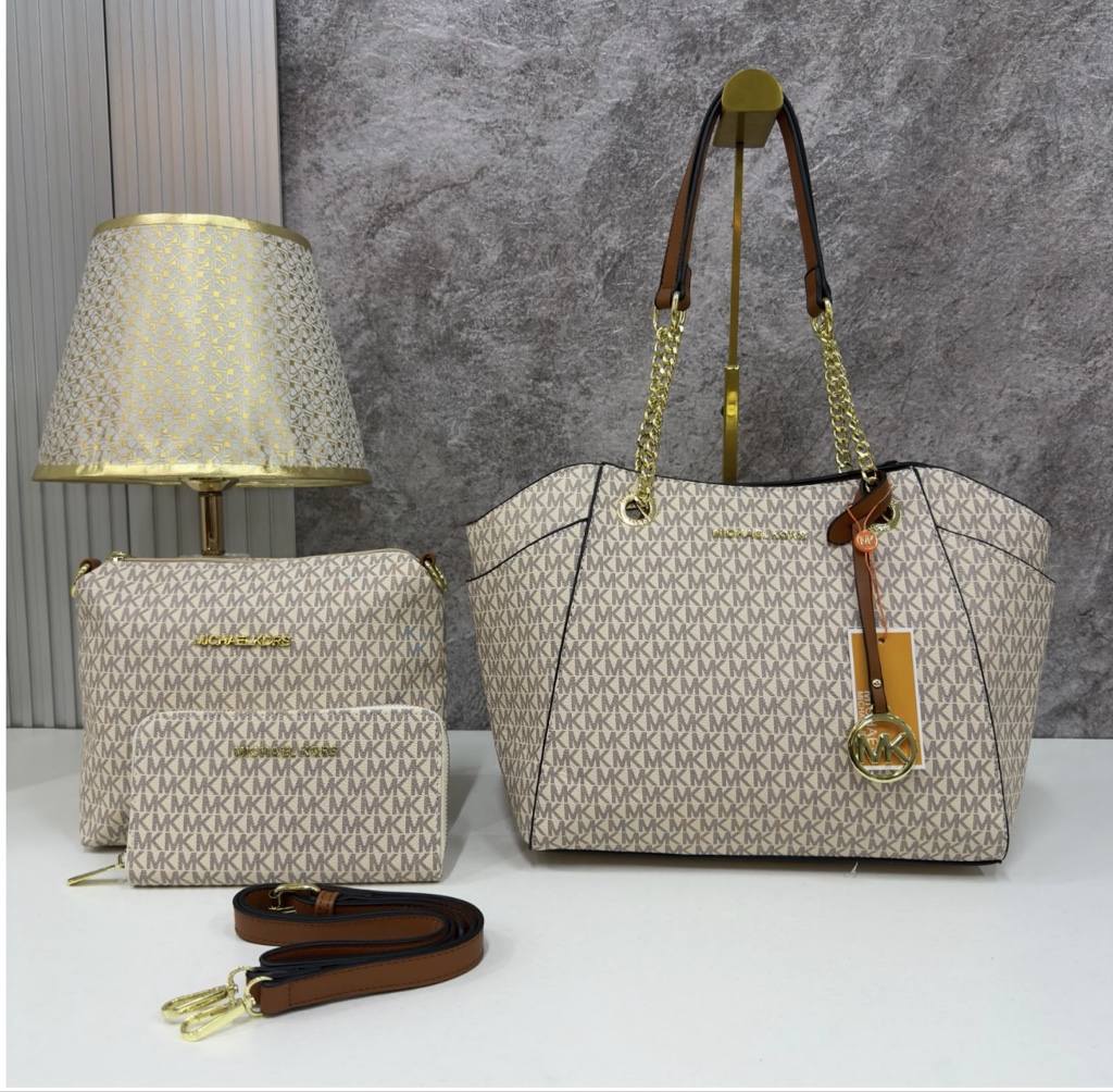 Michael Kors trío bolso beige monograma