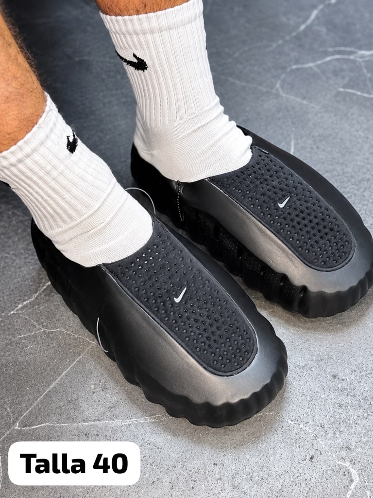 Nike Mind 001